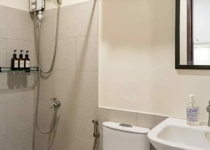 Cozy Modern Fully Furnished Unit Near It Park Apartment