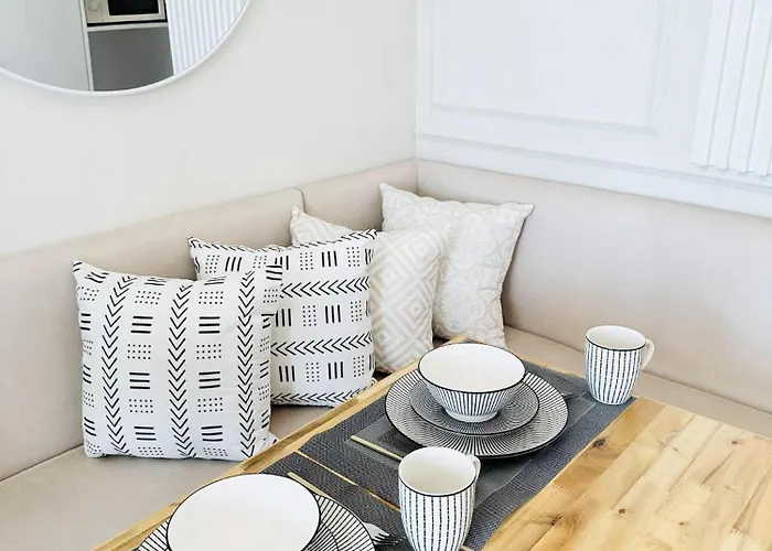Cozy Modern Fully Furnished Unit Near It Park * Cebu